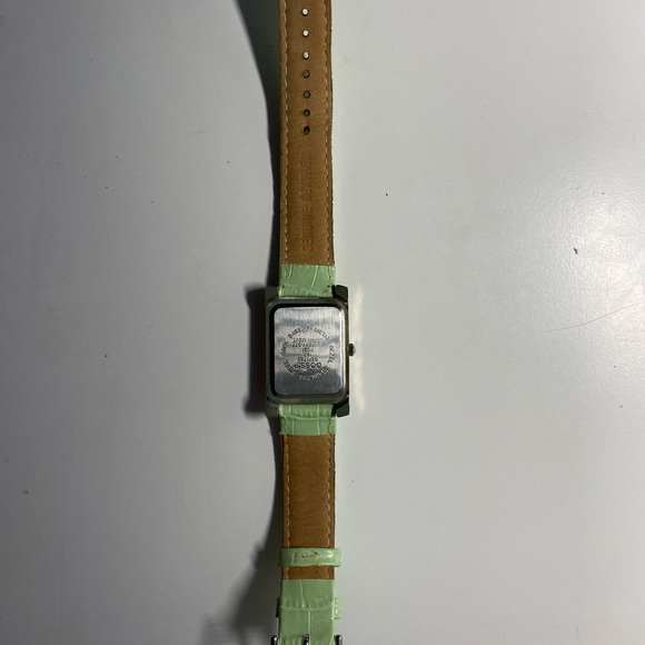 Gossip Wrist Watch! - Picture 3 of 3